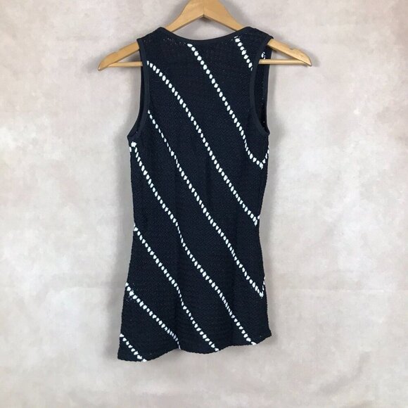 INC Black/White Crochet Knit Sleeveless Top NWOT Small - Picture 6 of 10